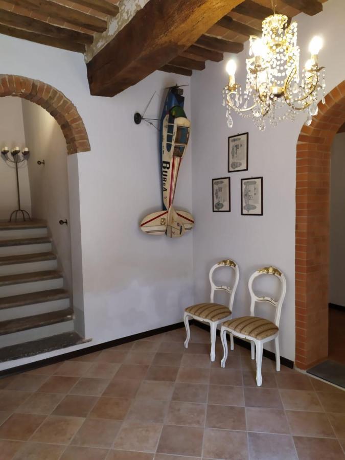 Borgo Antico Lari Exterior photo