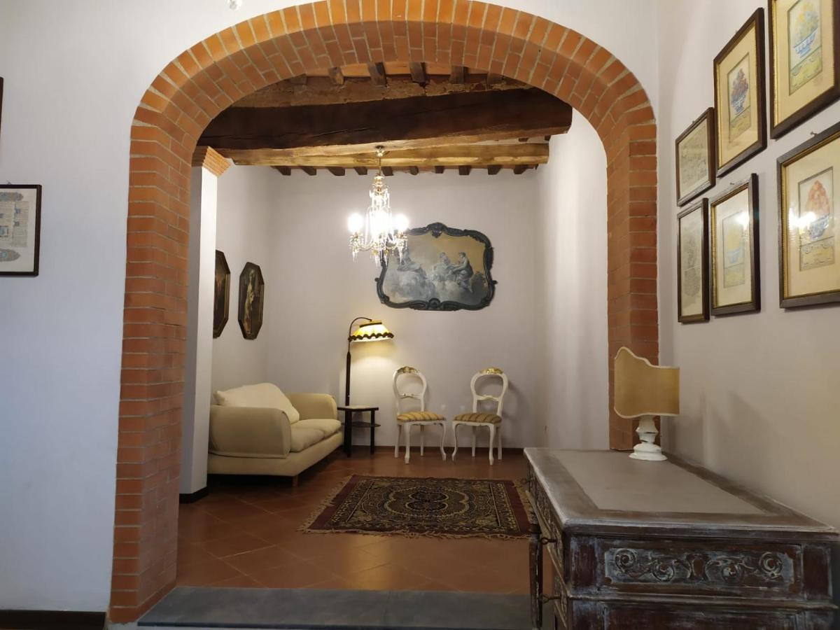 Borgo Antico Lari Exterior photo