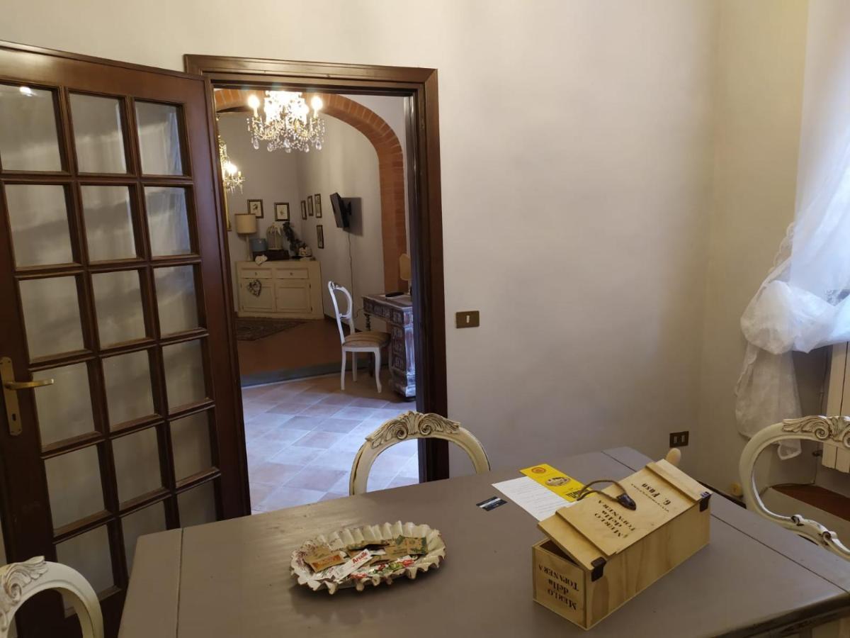 Borgo Antico Lari Exterior photo