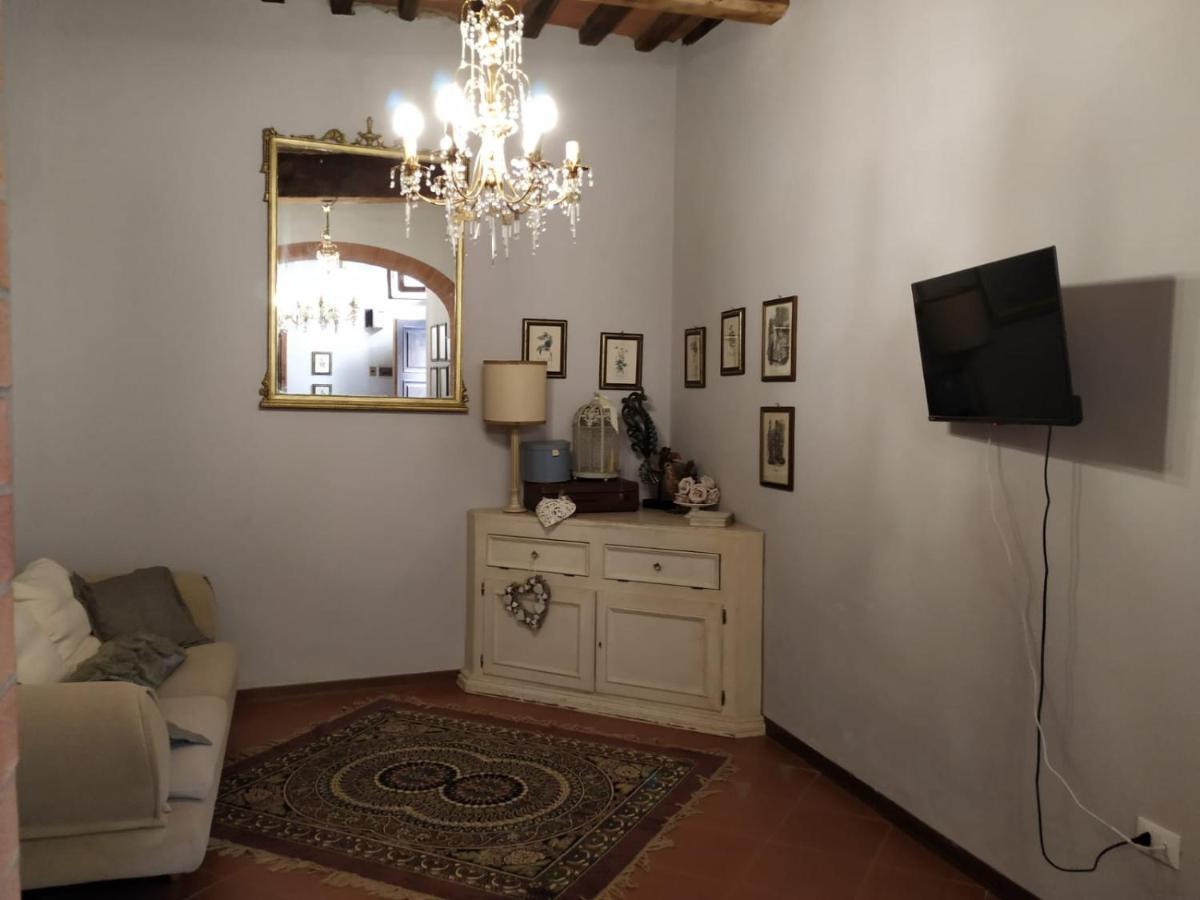 Borgo Antico Lari Exterior photo